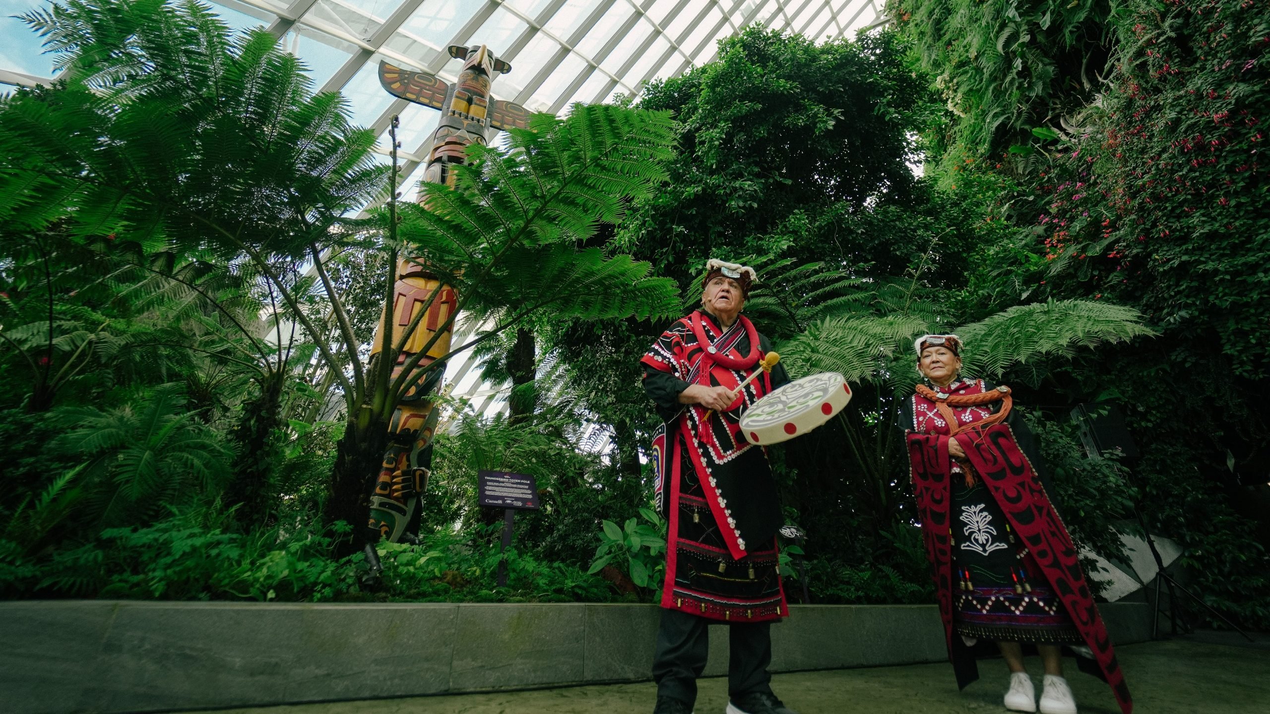 Totem pole crafted by Calvin Hunt, a world-renowned artist of the Kwagu’ł First Nation showcased at Gardens by the Bay.