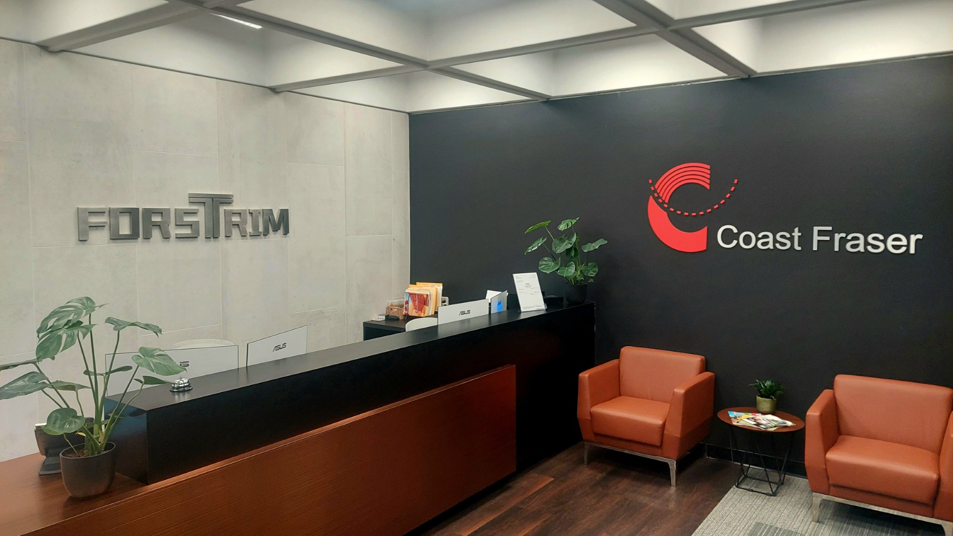 Front desk with chairs of Coast Fraser office.