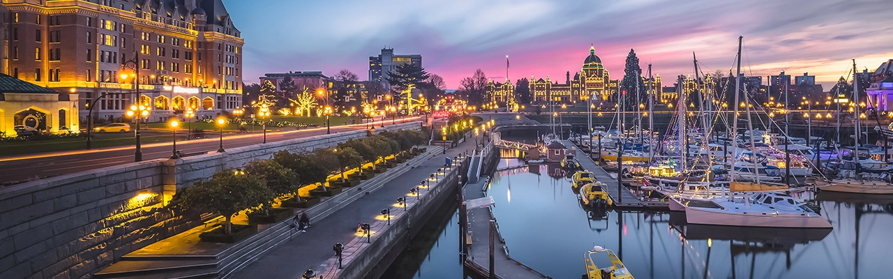 Victoria harbor and parliament.